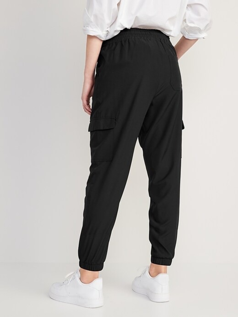Old Navy Women’s High-Waisted SleekTech Cargo Joggers